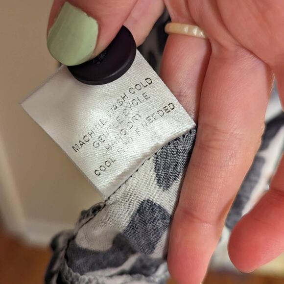 Terra-SJ Apparel Printed Ruffle Neck 3/4 Sleeve Top Blouse Size Large - Picture 2 of 8